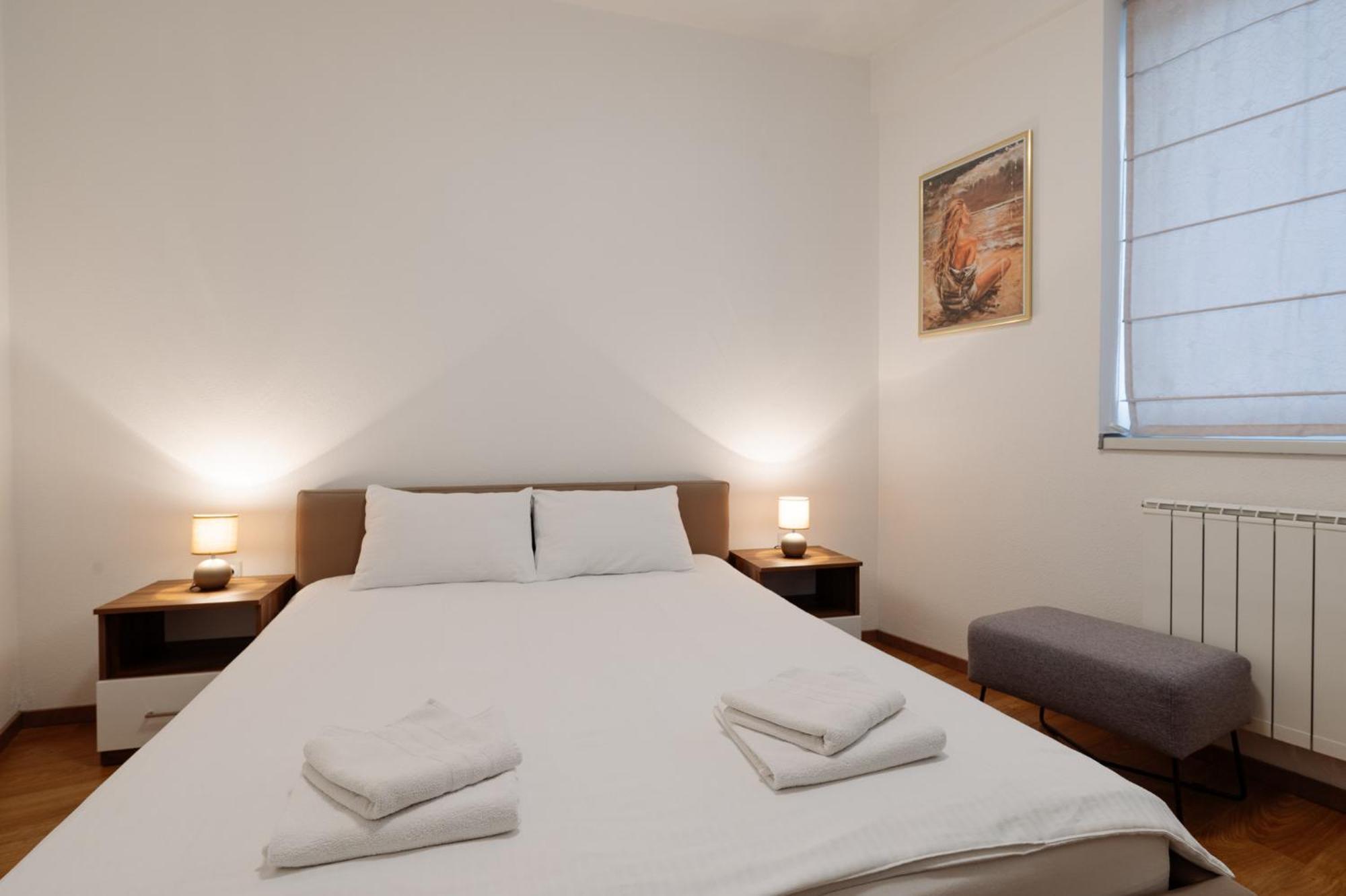 Apartman Square Trg Prijedor Exterior foto