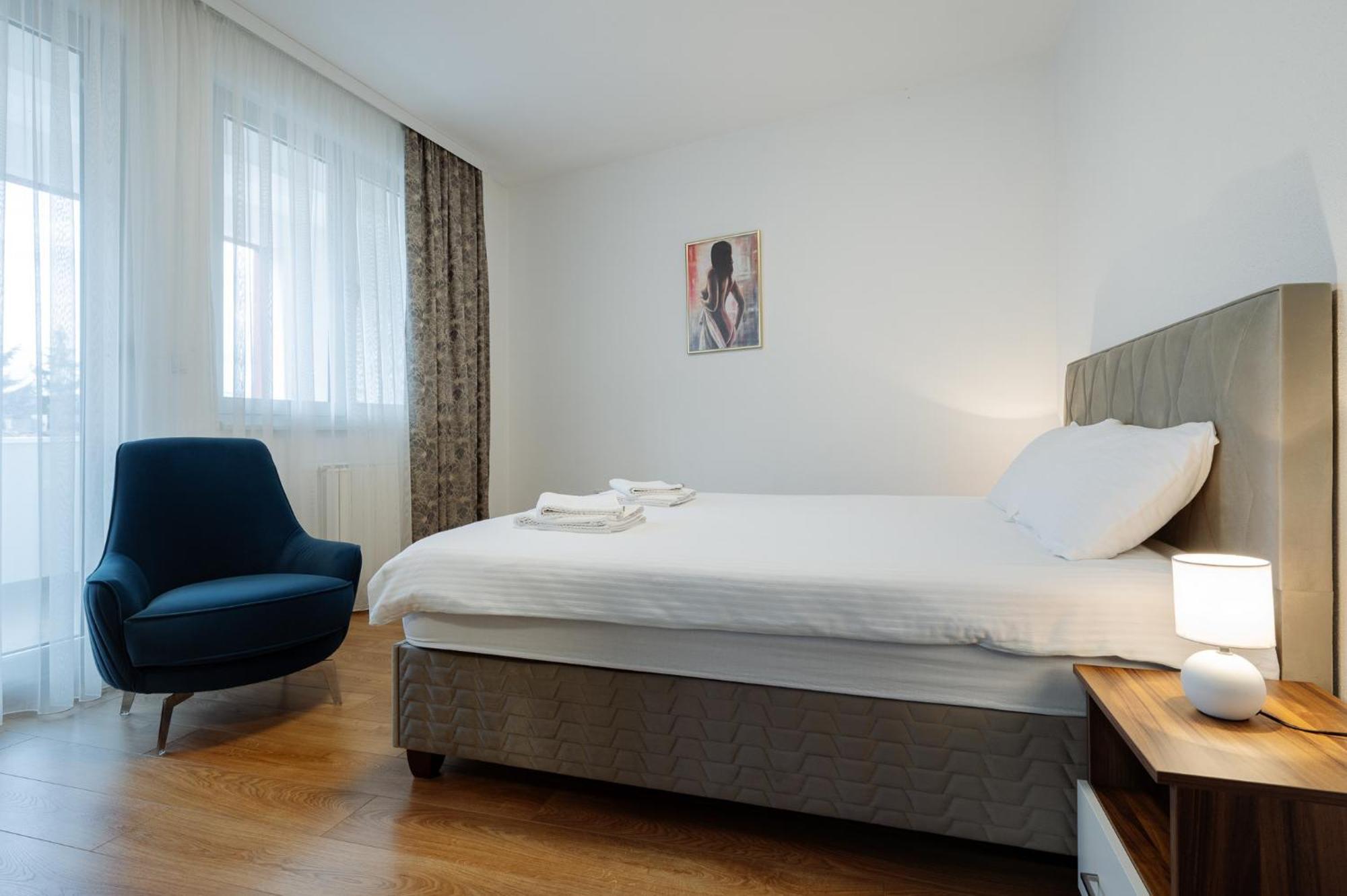 Apartman Square Trg Prijedor Exterior foto