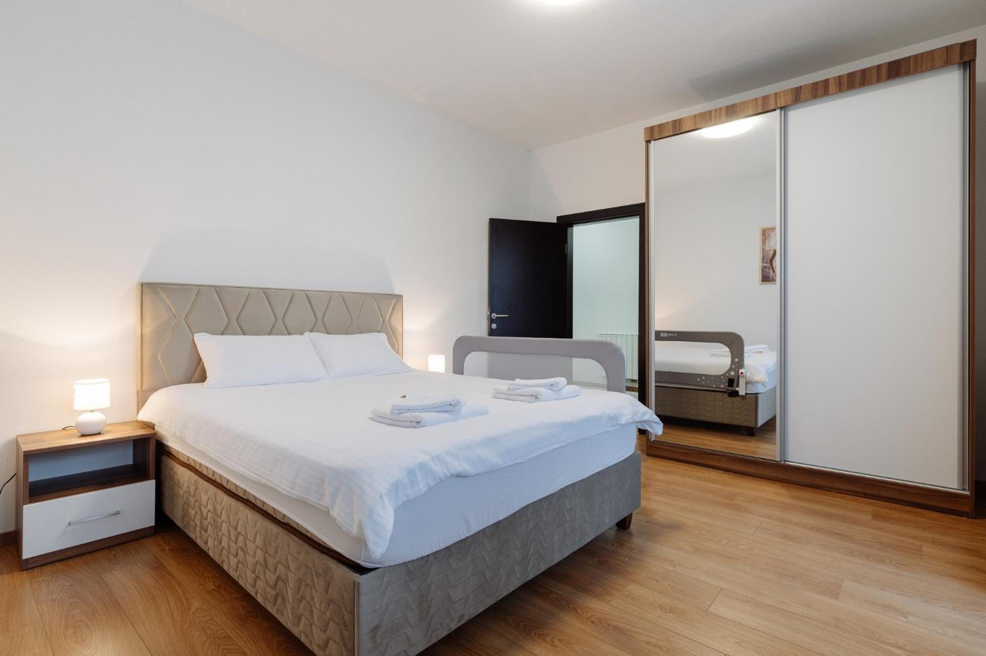 Apartman Square Trg Prijedor Exterior foto